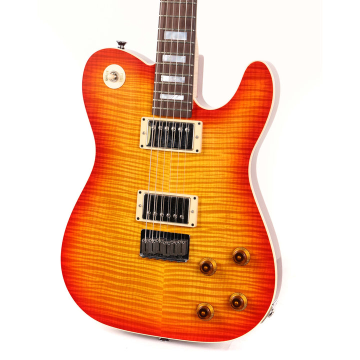 Charvel Custom Shop 1982 Style 2 Stephen Stern Masterbuilt Tribute Journeyman Relic Cherry Sunburst 2023