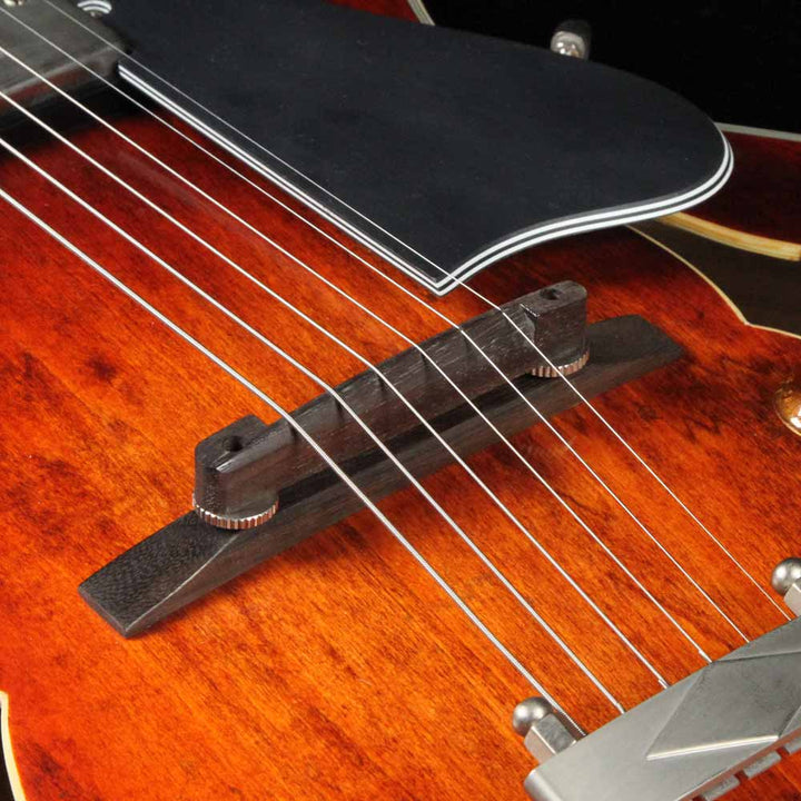 Eastman T49/V Archtop Antique Amber