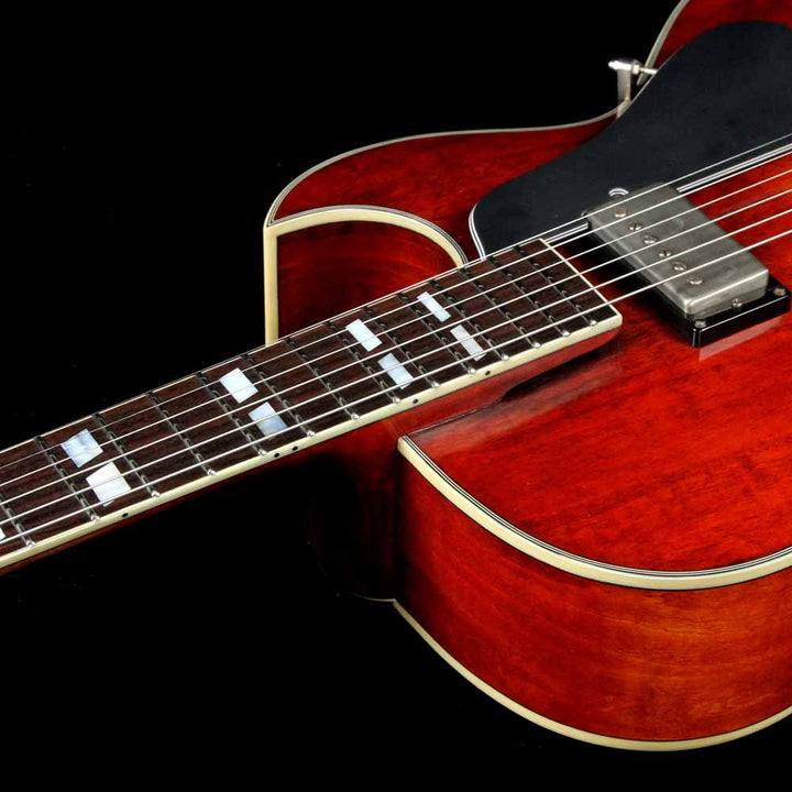 Eastman T49/V Archtop Antique Amber