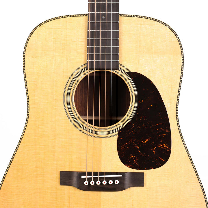 Martin HD-28 Dreadnought Acoustic Guitar Natural