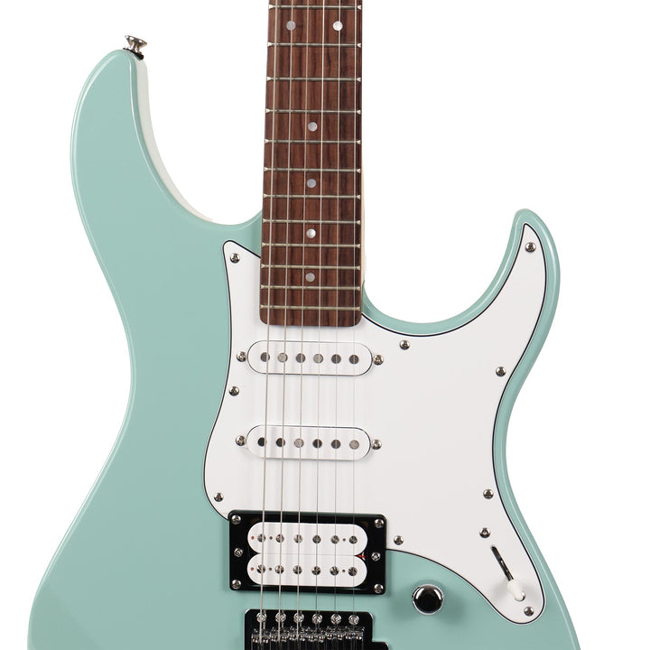 Yamaha Pacifica PAC112V Sonic Blue