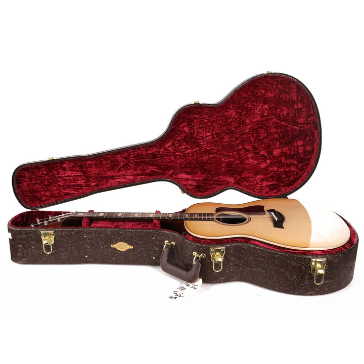 Taylor 818e Acoustic-Electric Guitar Antique Blonde