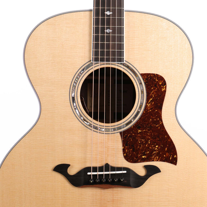 Taylor Legacy 815e Jumbo Acoustic-Electric Natural