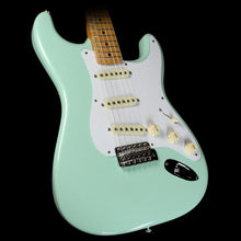 Fender Classic Series '50s Stratocaster Electric Guitar Surf Green