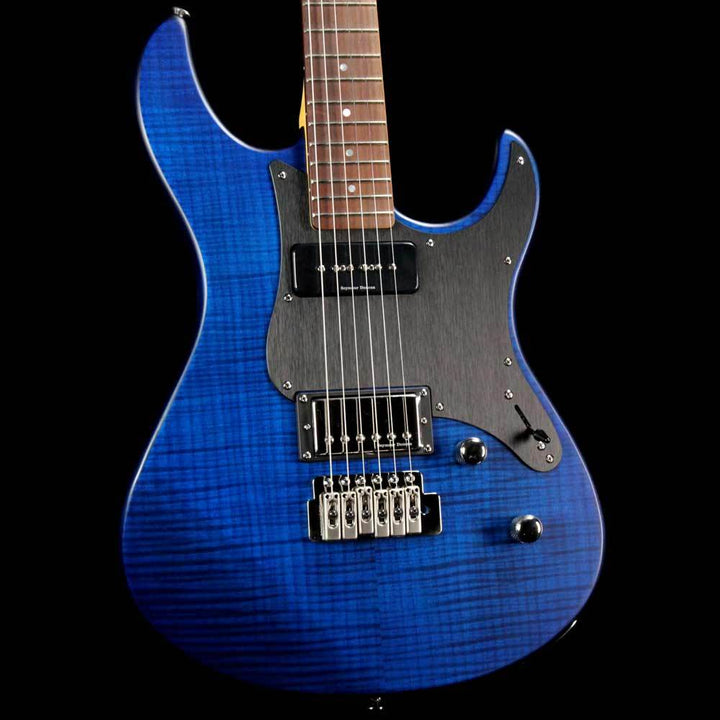 Yamaha PAC611VFMX MTLB Limited Edition Pacifica Translucent Blue