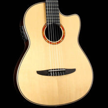 Yamaha NCX2000R Nylon-String Natural