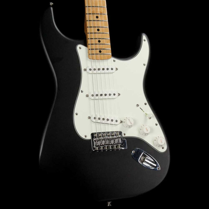 Fender Standard Stratocaster Satin Black