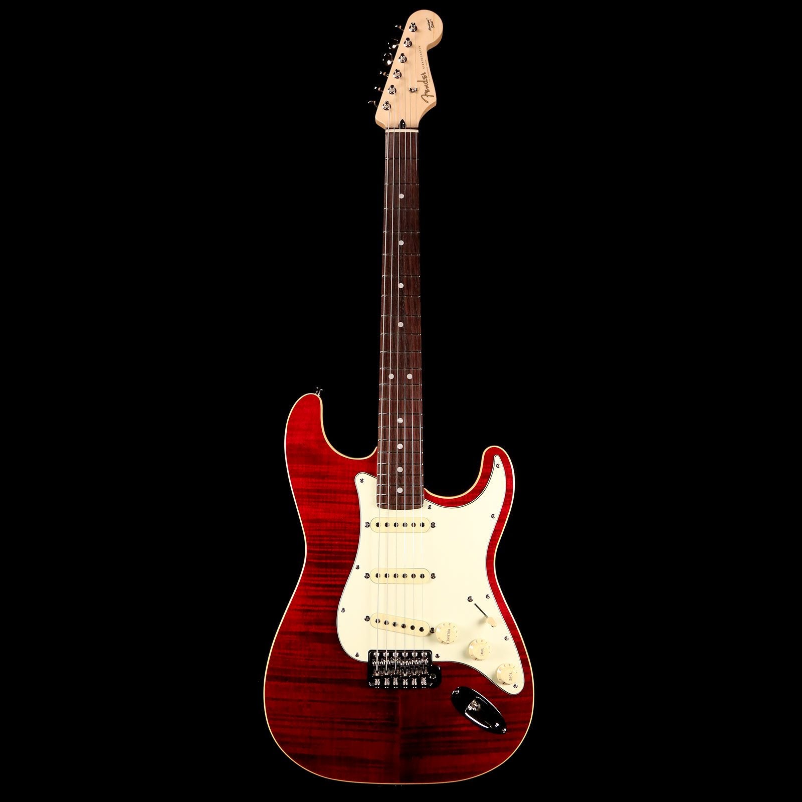 Fender Classic Player Deluxe Stratocaster in Crimson Red - Andertons Music  Co.