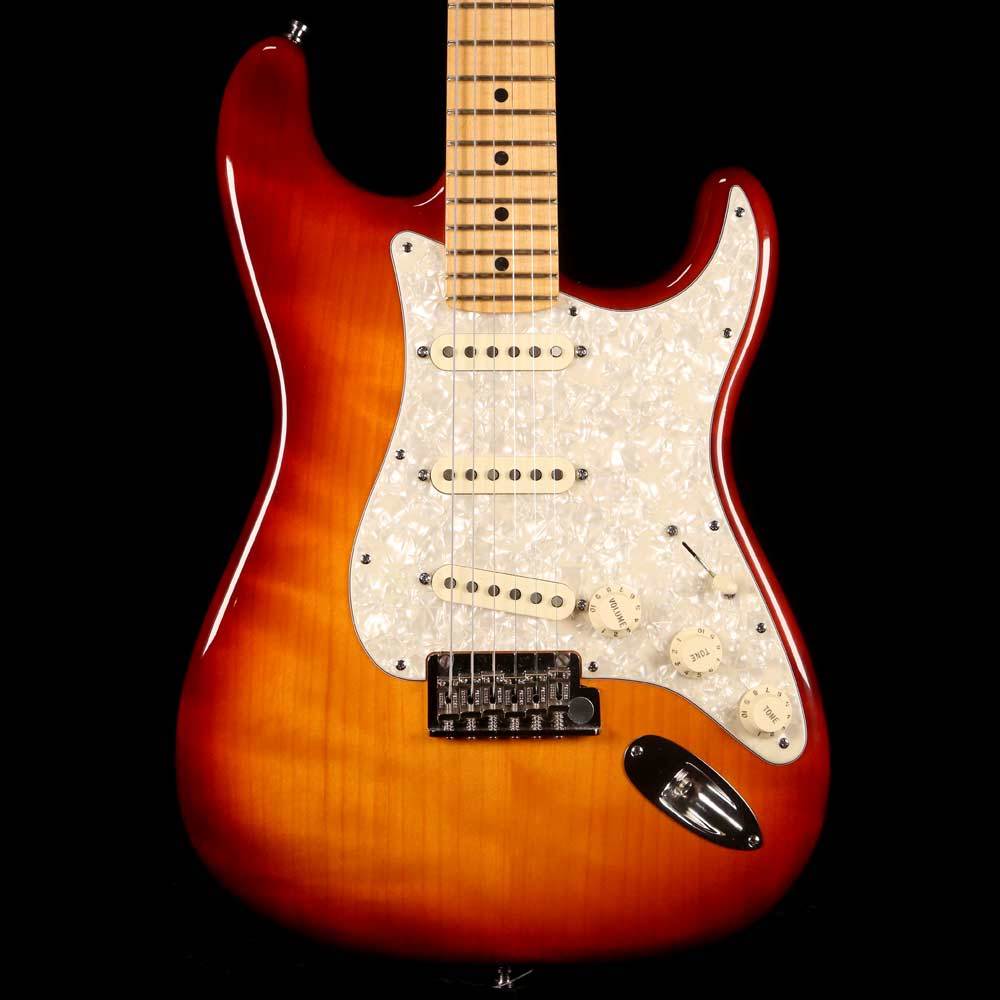 Fender Select Series Port Orford Cedar Stratocaster Sienna Sunburst 20 |  The Music Zoo