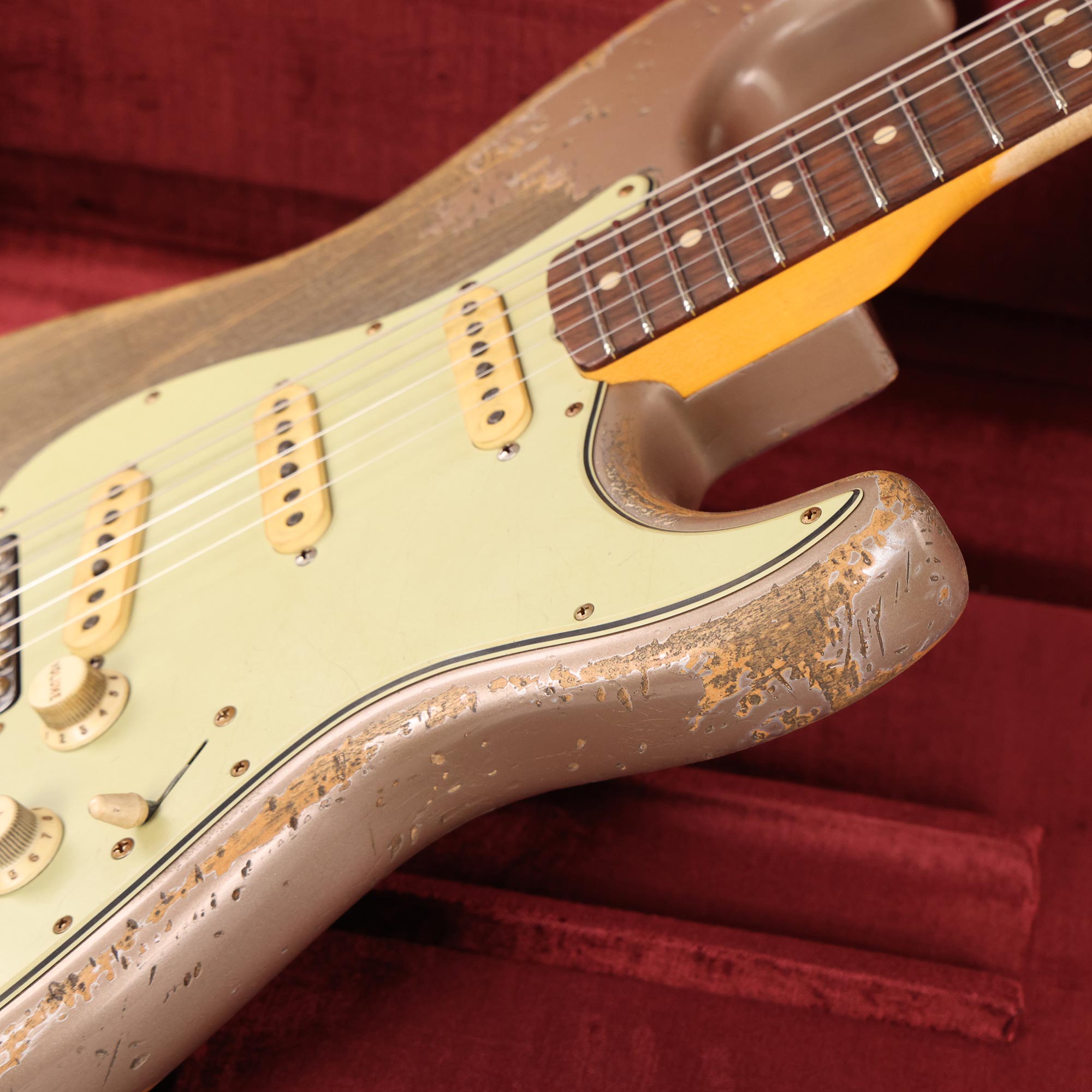 Fender Custom Shop 1963 Stratocaster Ultimate Relic Masterbuilt